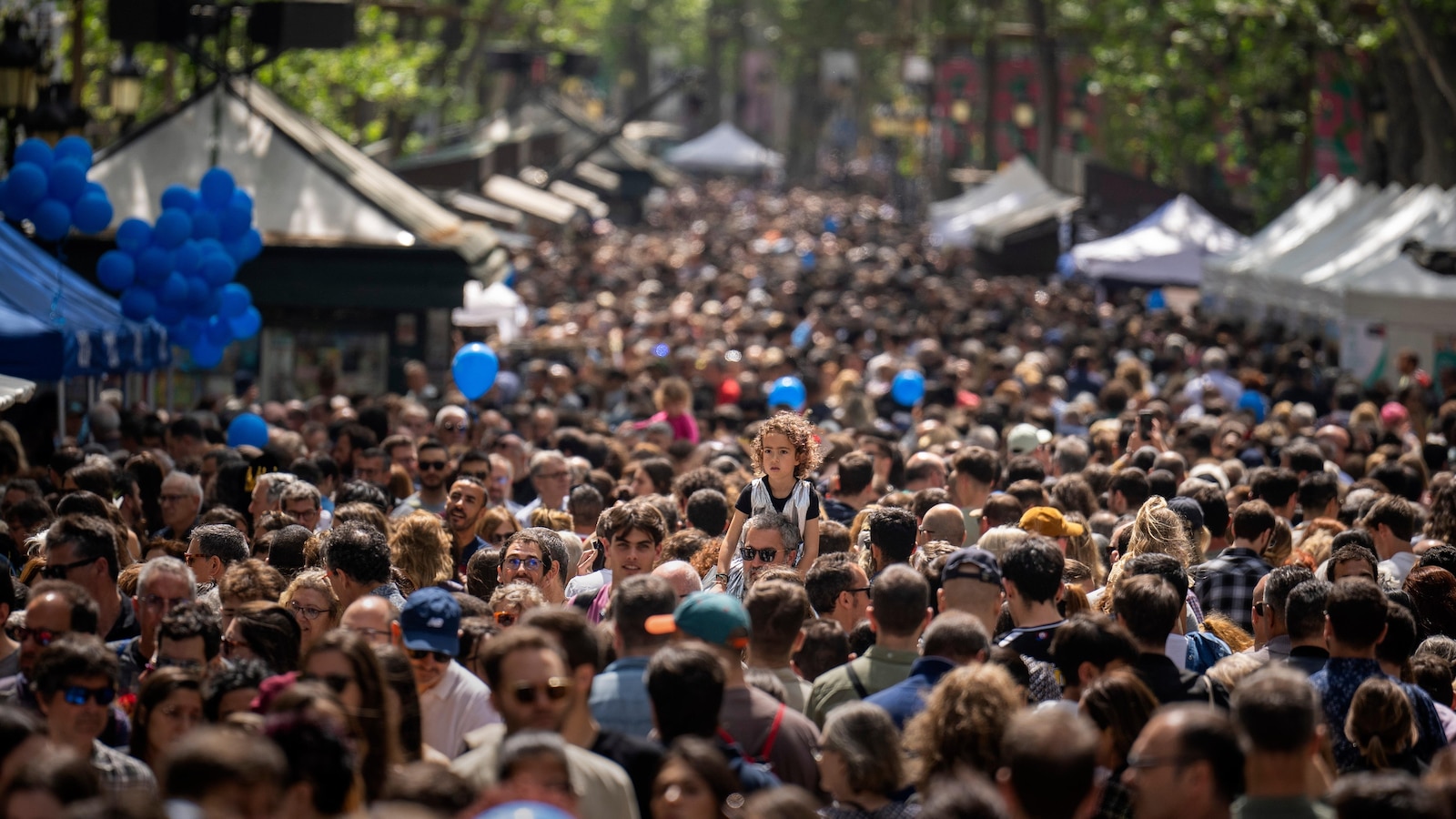 Spanje vestigt een nieuw toerismerecord met bijna 96,8 miljoen buitenlandse bezoekers in 2025