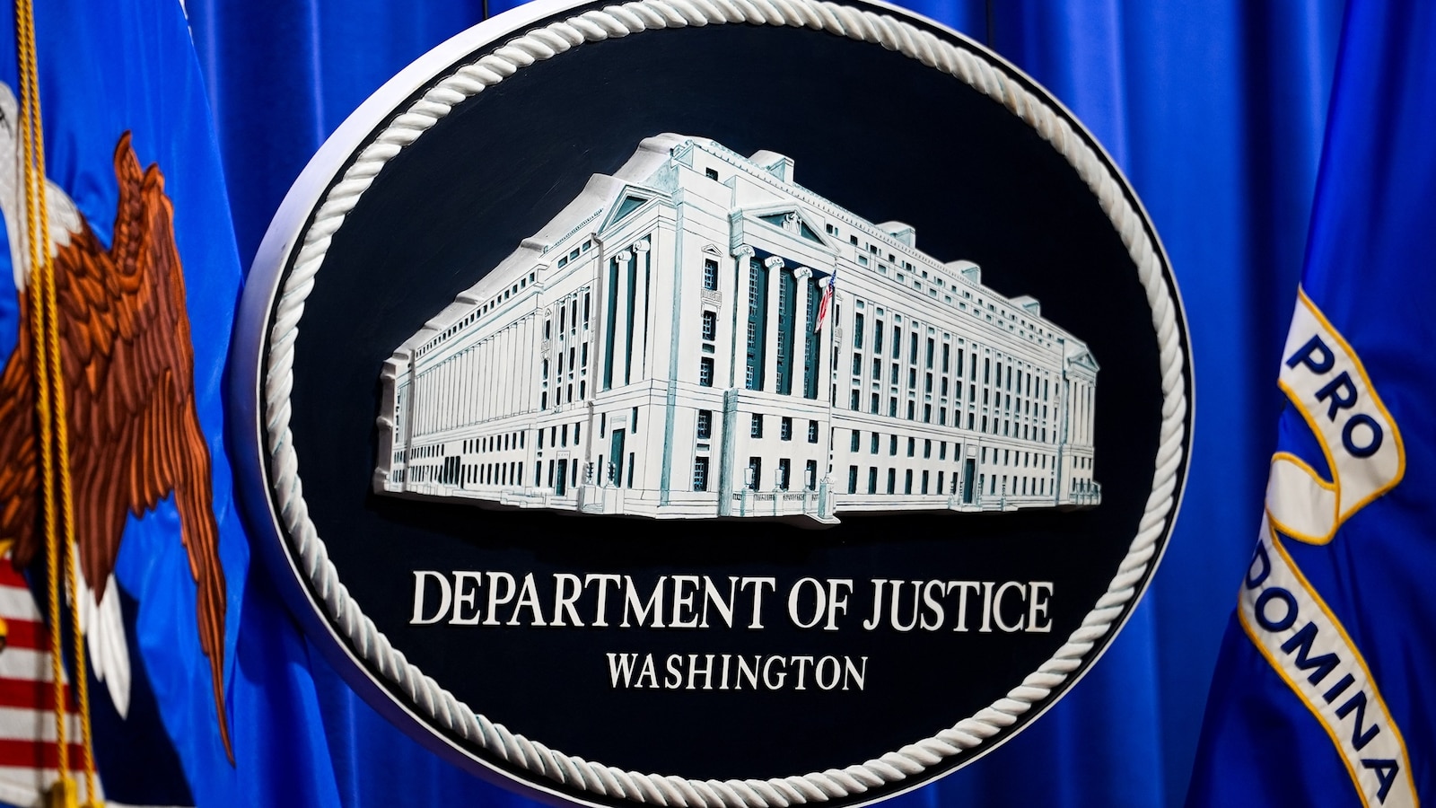 DOJ probing $2.6 billion in oil trades related to Iran war, sources say