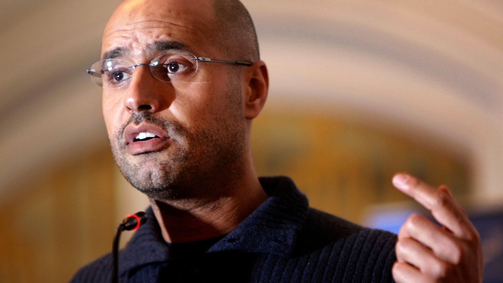 Либийски официални лица казват че Сейф ал Ислам Кадафи синът