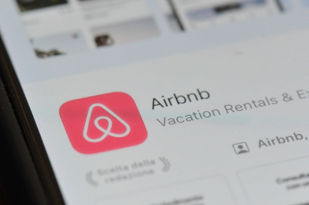 PHOTO: Airbnb Photo Illustrations