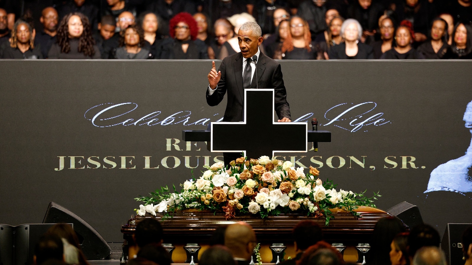 Obama honors Jesse Jackson's 'legacy of hope' at a time when it's 'hard to hope'