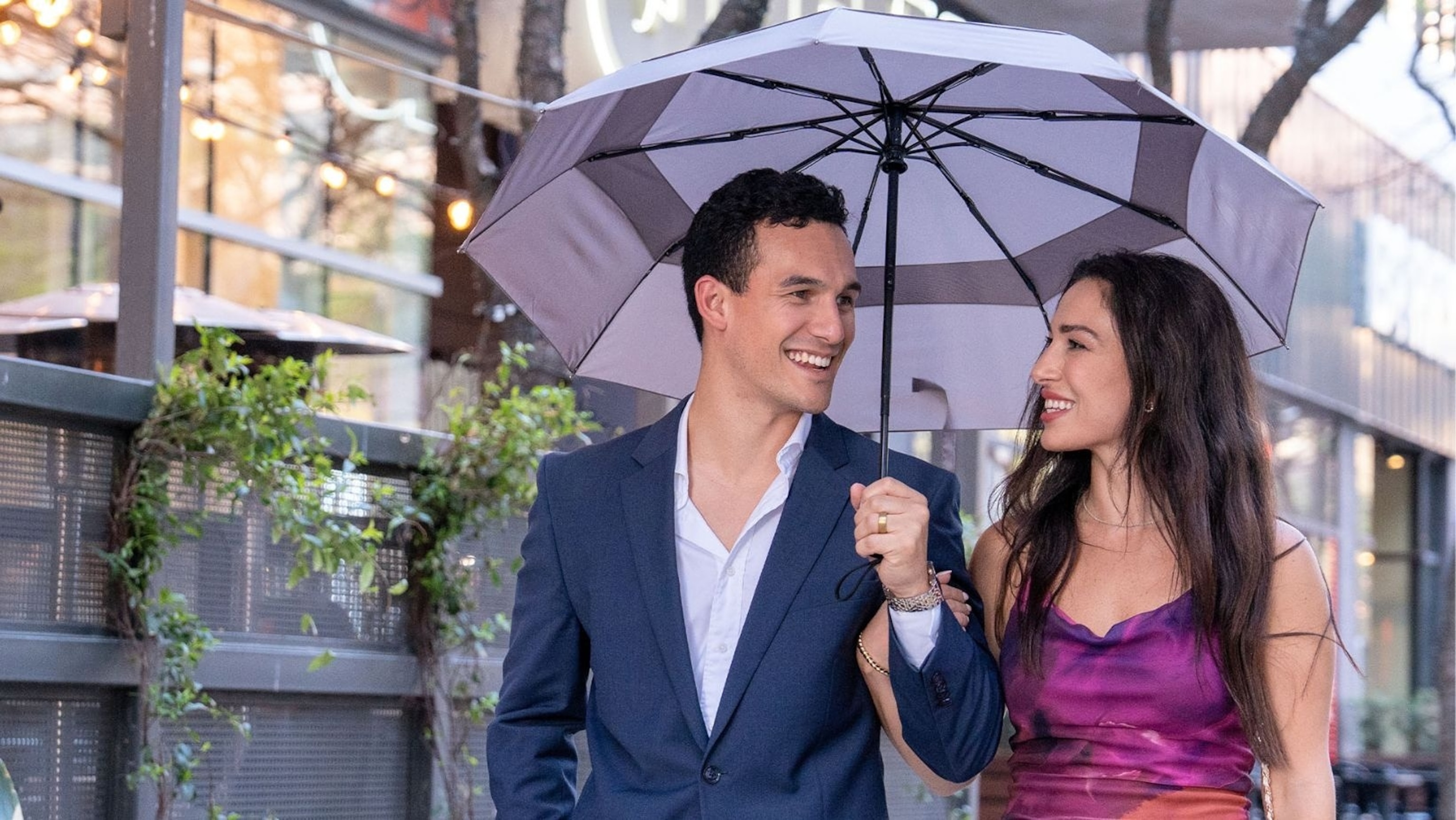 Repel Umbrella: Travel Umbrella