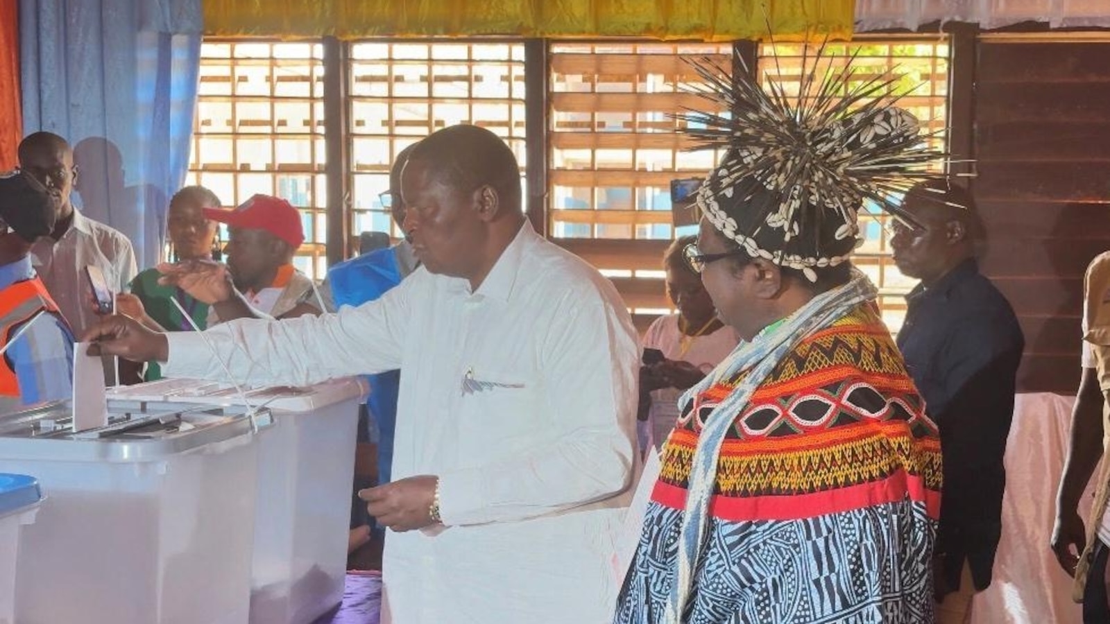 Временните резултати показват че президентът на Централноафриканската република Фостин Арчандж