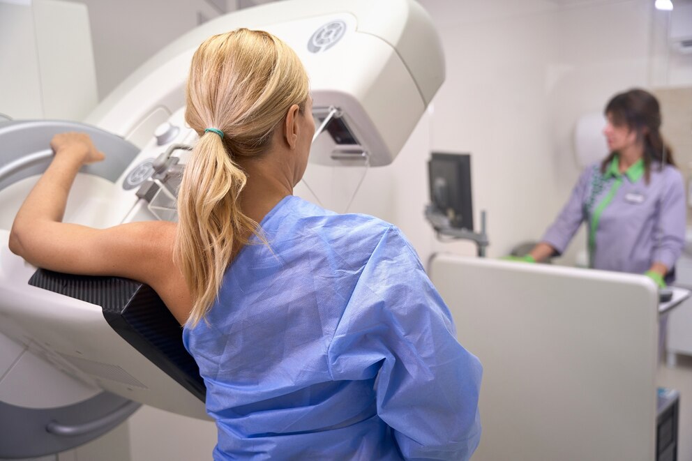 PHOTO: A patient is receivies a breast cancer screening in an undated stock photo.