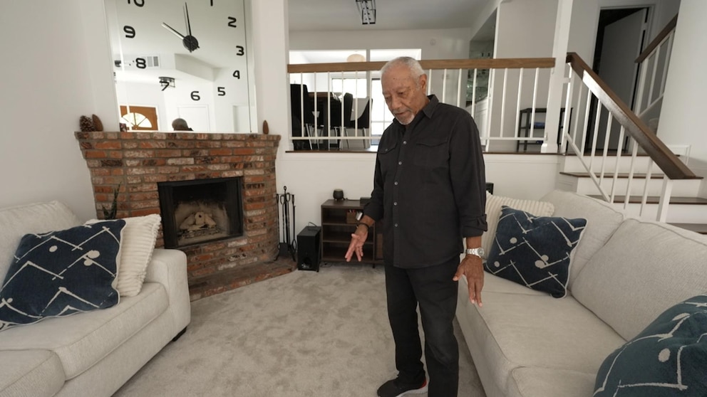 PHOTO: Los Angeles Police Officer Rodney Forrest, now retired, returns to house where he was one of the first to discovered the Rasmussen crime scene