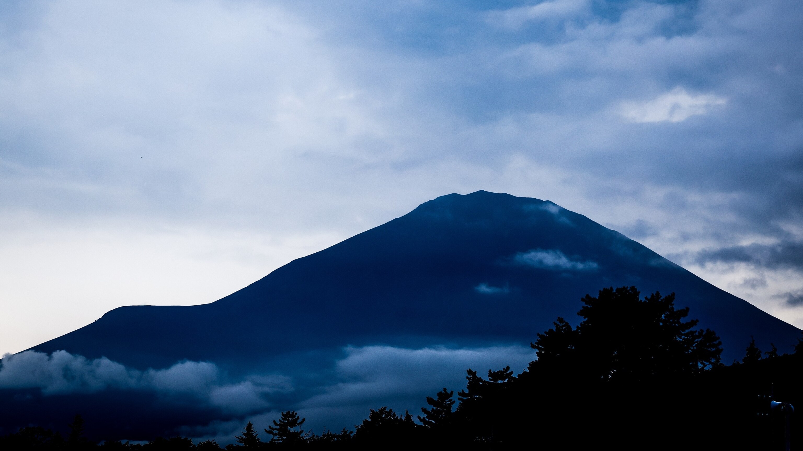 Japan's Mount Fuji breaks record for no snow in October - Good