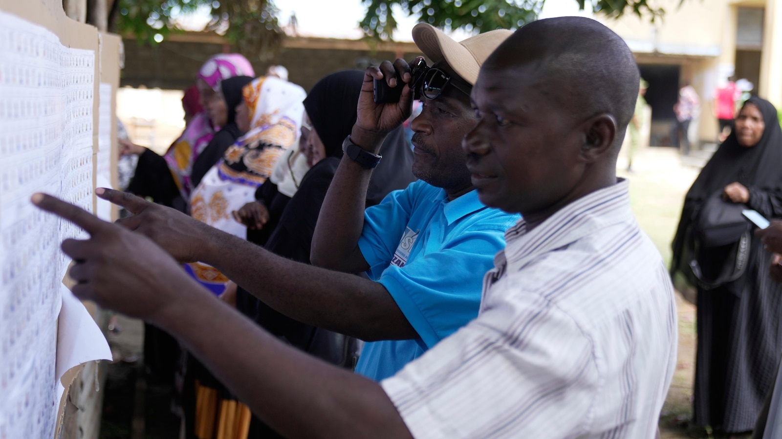 Tanzania deploys the military and imposes a curfew on election day after protests erupt