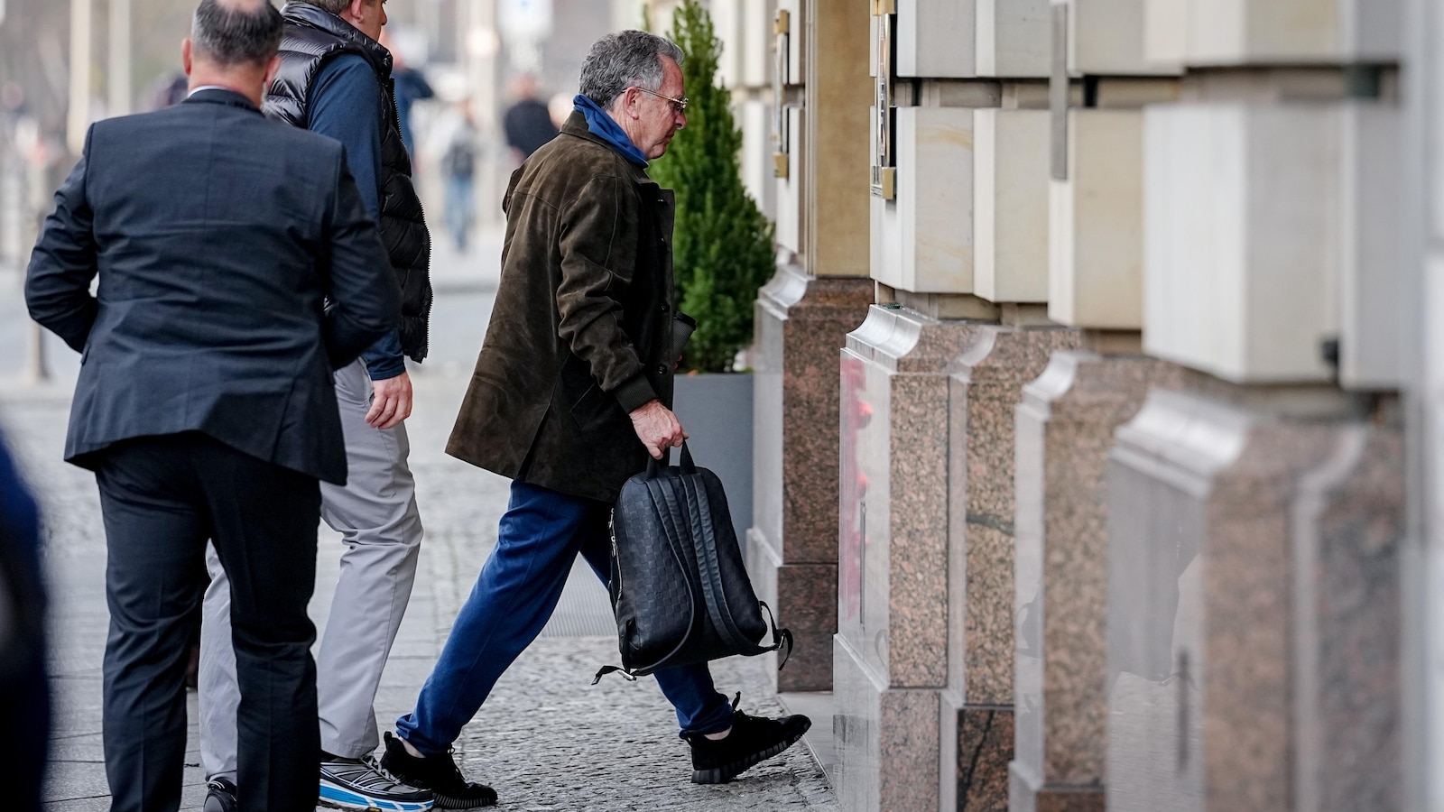 جاء سفراء الولايات المتحدة إلى برلين لحضور جولة أخرى من محادثات السلام الأوكرانية