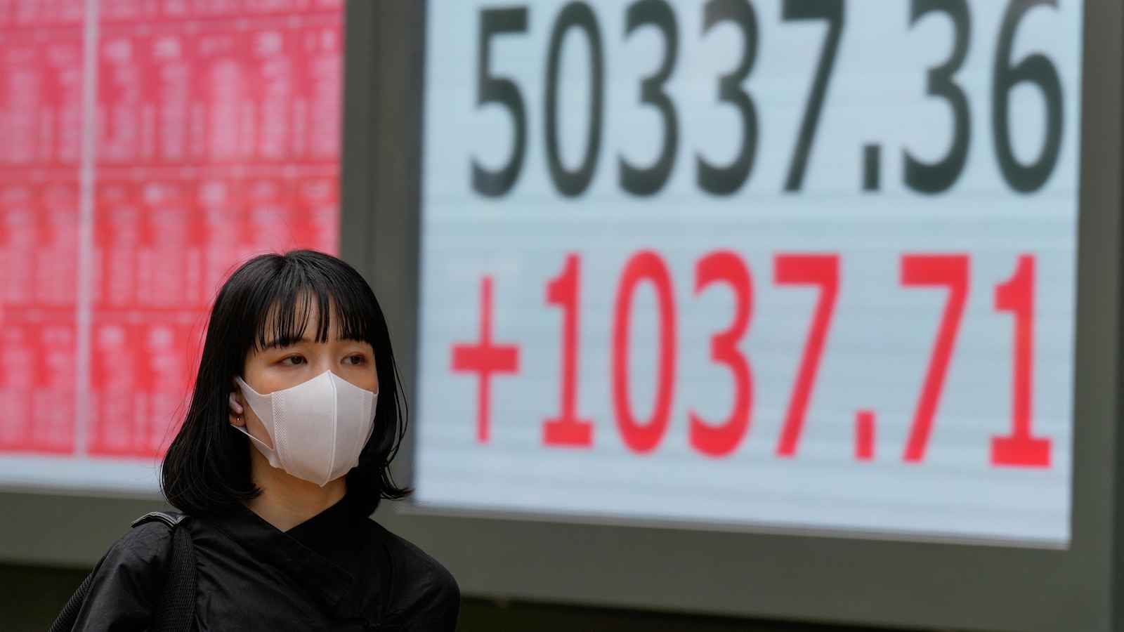  Asian shares gain Japan's Nikkei tops 50,000 level, as Trump seeks trade deals