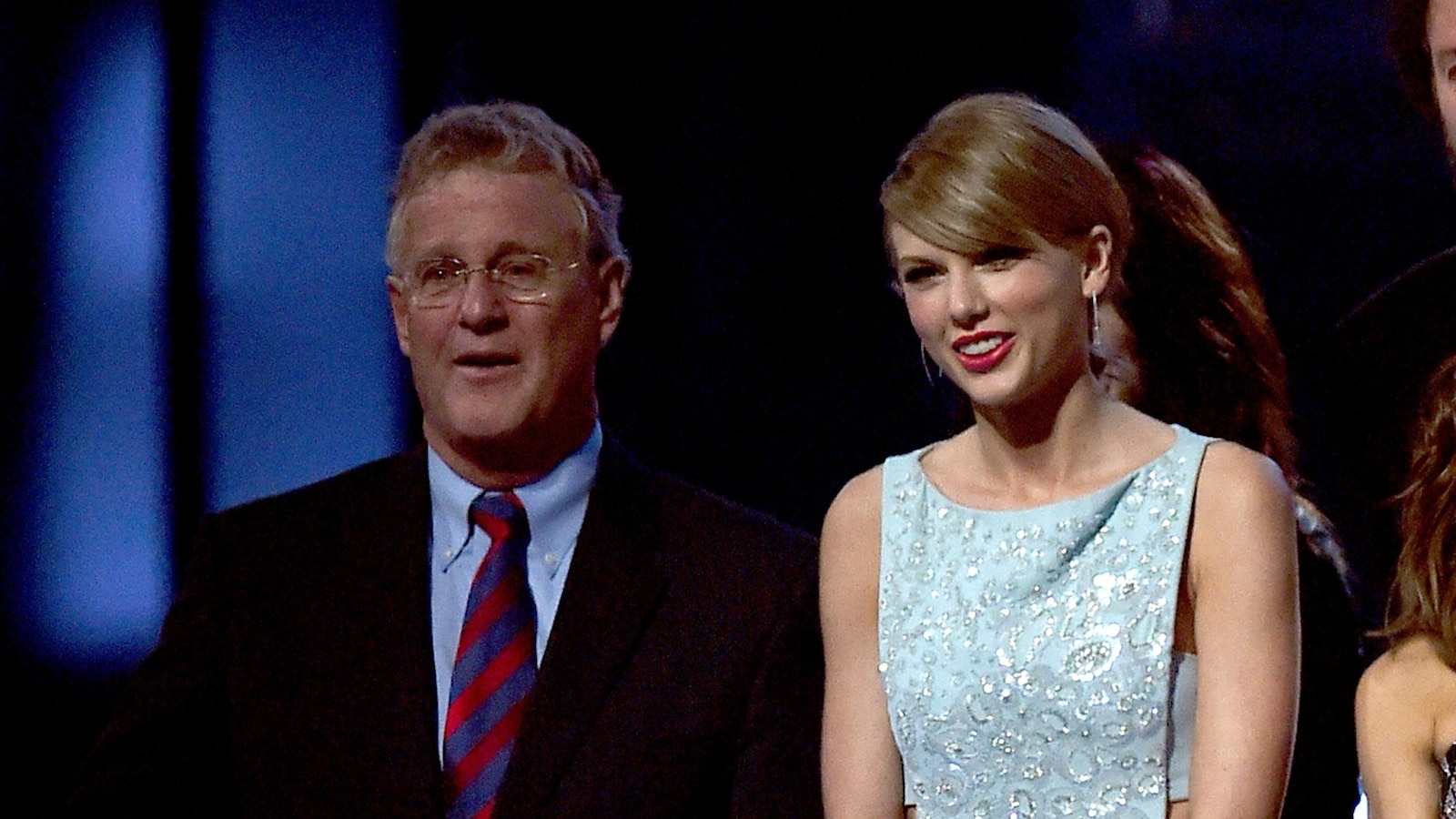 Taylor Swift Gives Update on Dad's Recovery After Heart Surgery – A Message of Hope and Family