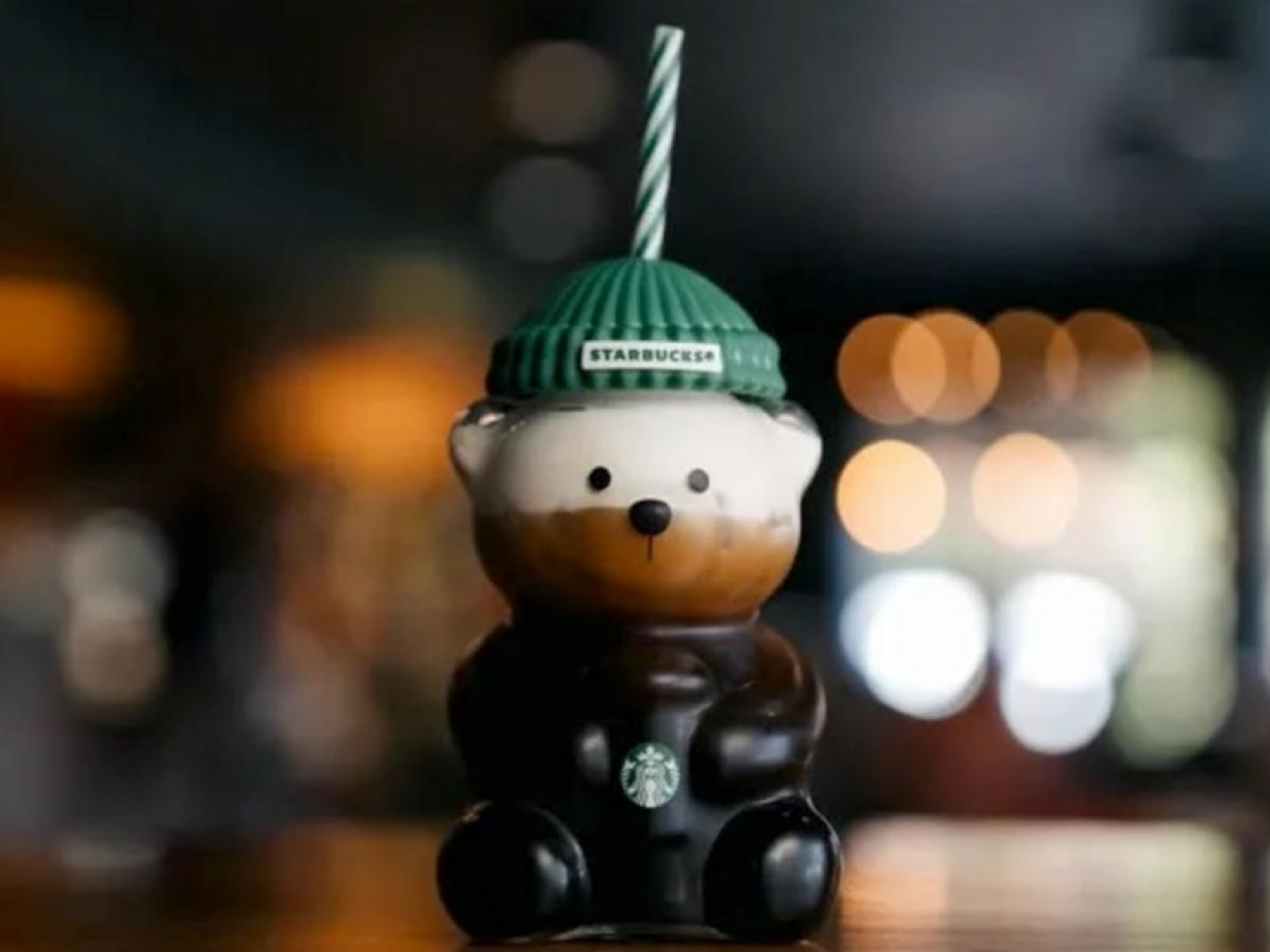 Starbucks offers new chance to secure 'Bearista' holiday cups