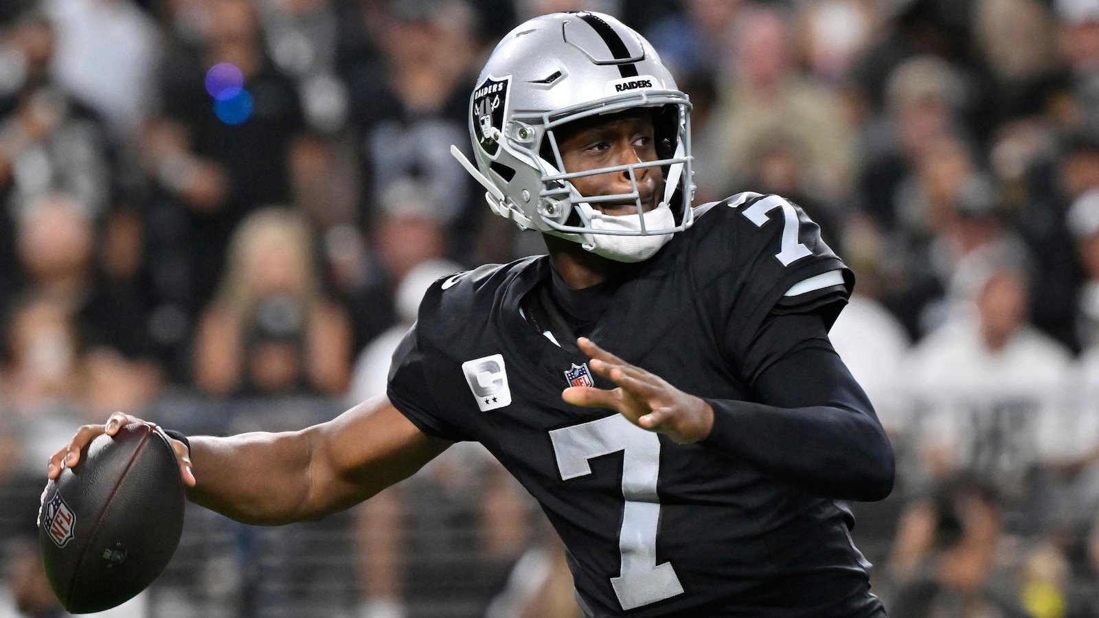 Raiders QB Geno Smith wants to go long, but the deep pass isn’t always there