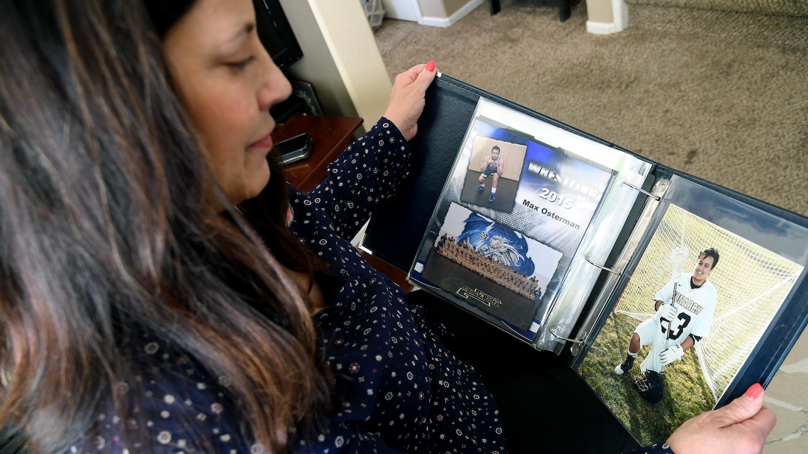 امرأة توفي ابنها بسبب المخدرات تحتفل بالأحكام ضد ميتا ويوتيوب