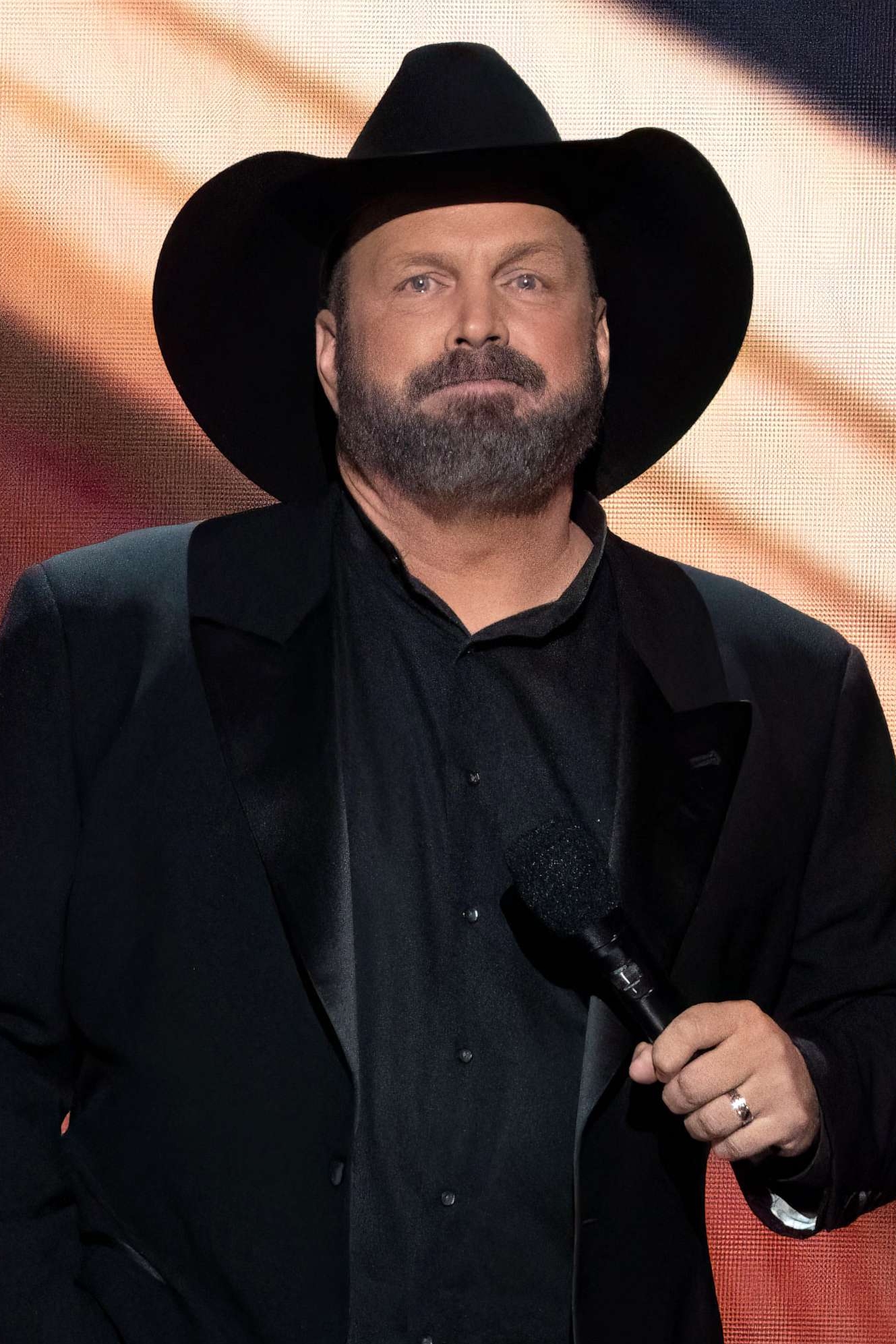 Garth Brooks Announces Concert To Celebrate Opening Of His New Garth Brooks Announces Concert To Celebrate Opening Of His New
