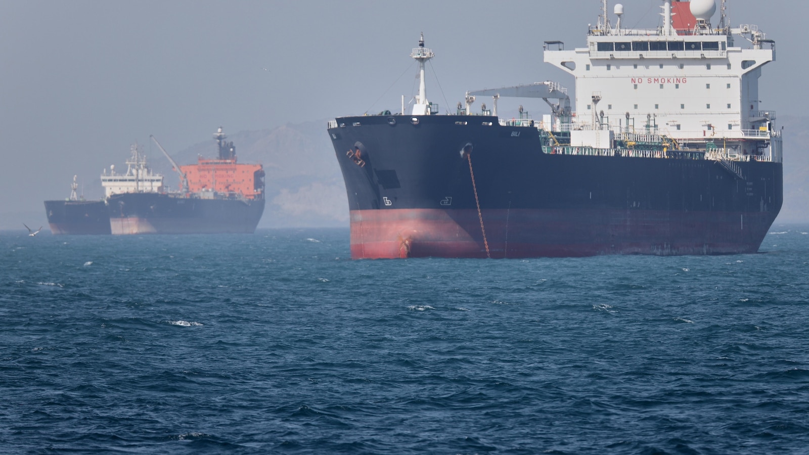  Proposed UN resolution threatens Iran with sanctions if it doesnt allow freedom of navigation