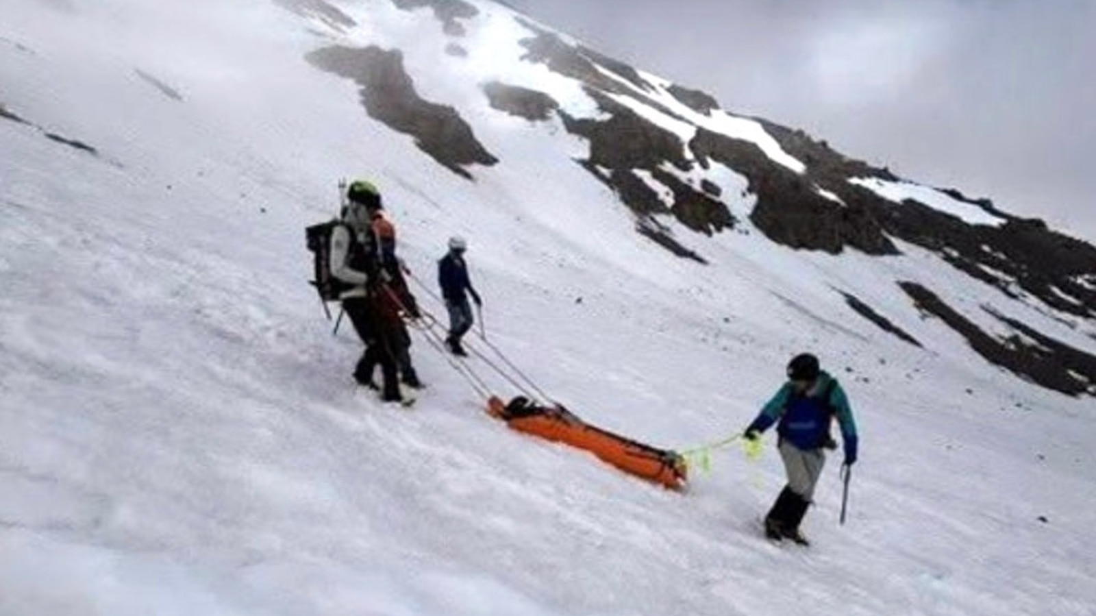 Woman rescued after surviving 1,500-foot drop during Mt. Shasta climb
