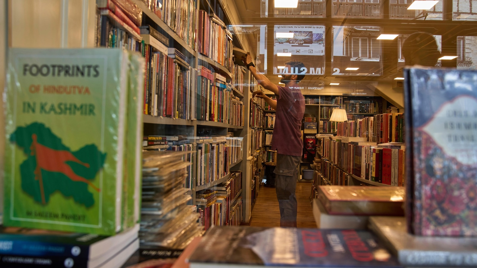 India Bans 25 Books, Raids Bookstores Across Kashmir for 'False Narrative'