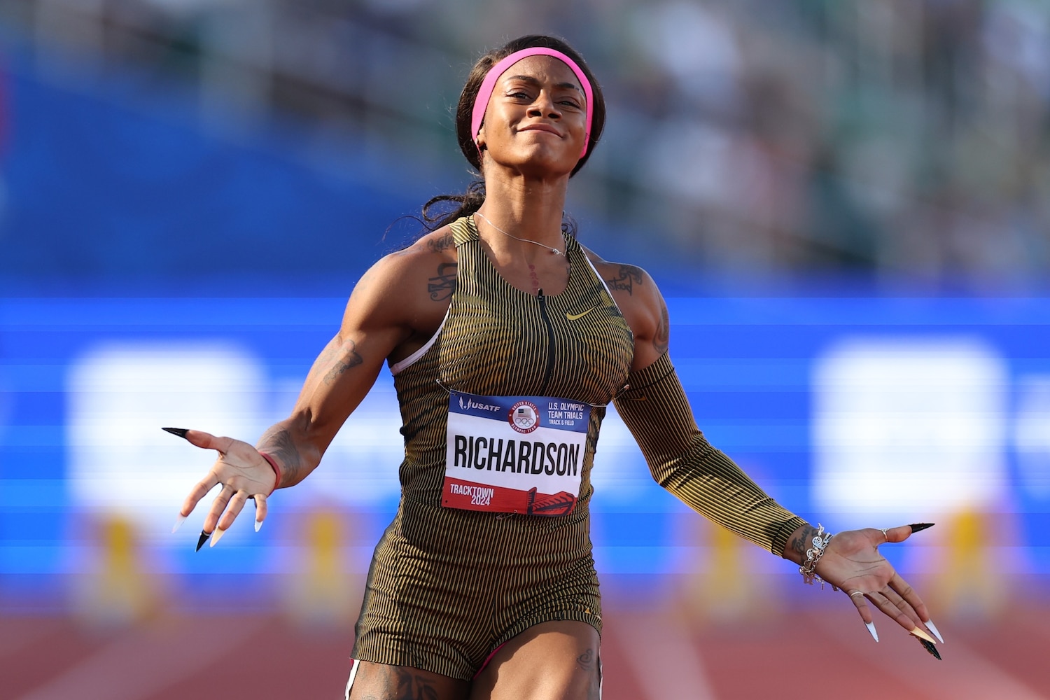 Sha'Carri Richardson qualifies for Paris Olympics with 100-meter triumph -  ABC News