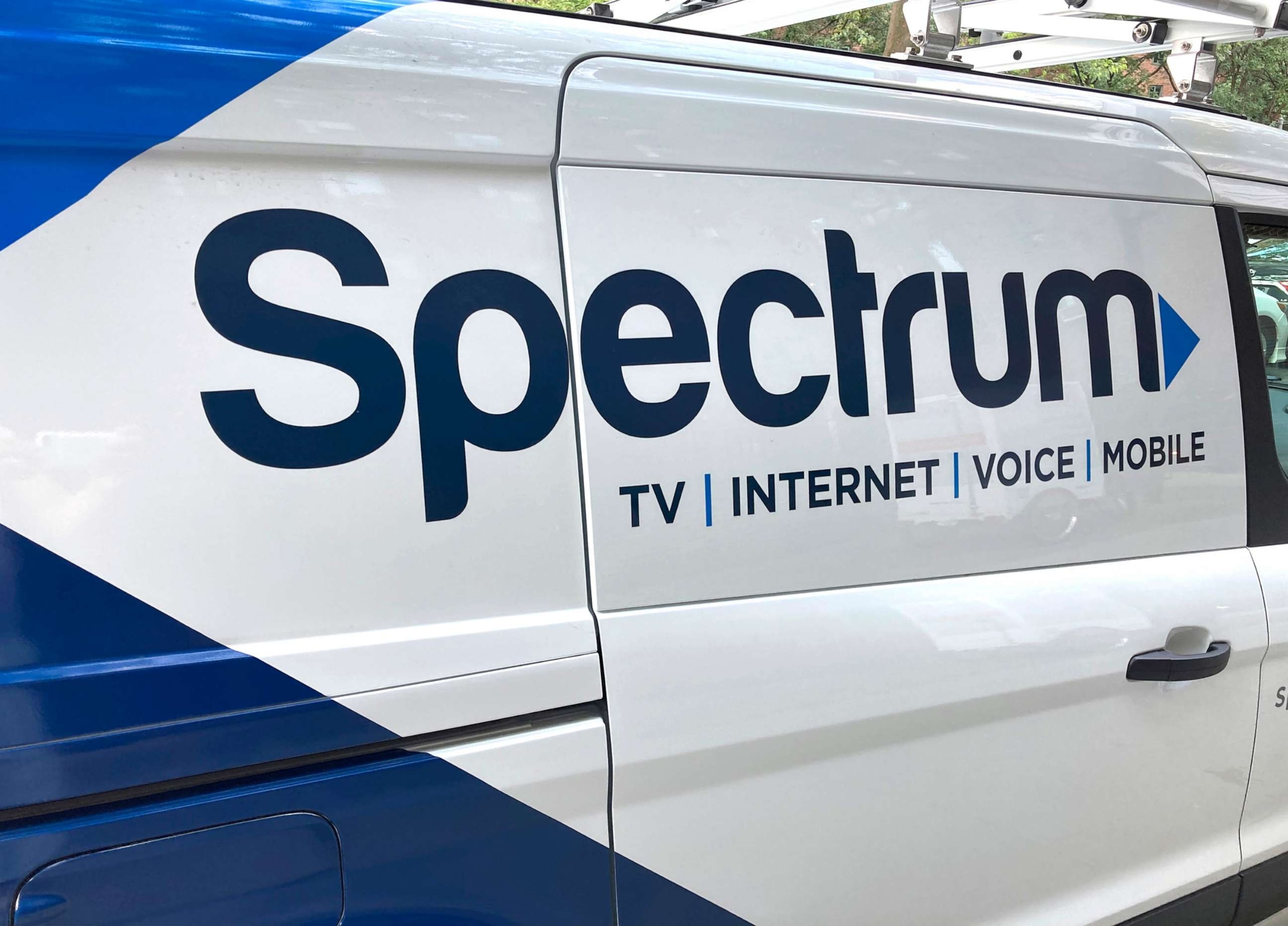 Disney, Charter end Spectrum blackout ahead of 'Monday Night Football'