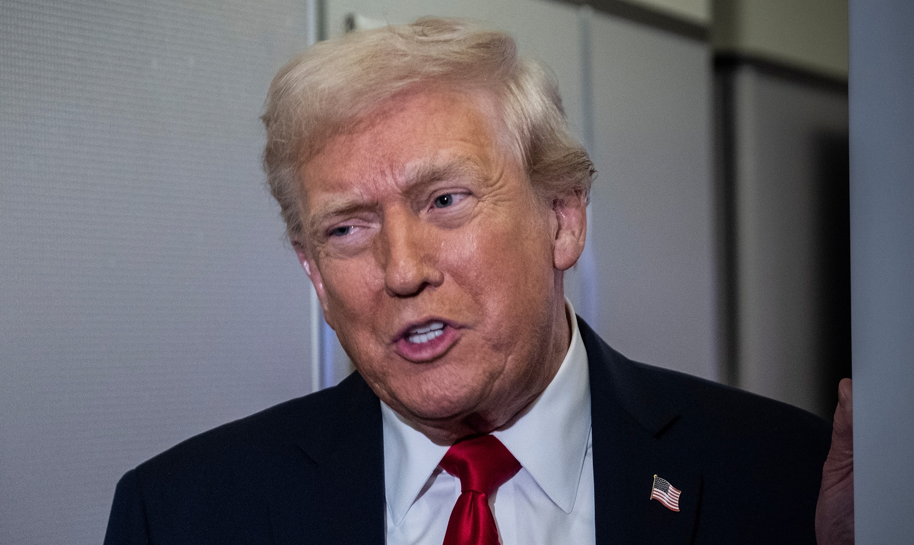 BOOM! Steelers owner Art Rooney II just ignited an internet frenzy and Washington is shaking! In a bombshell recent interview with TIME magazine, Steelers owner Art Rooney II did not hesitate to call Donald Trump “a narcissist” and issued a stern warning to America. vannguyen