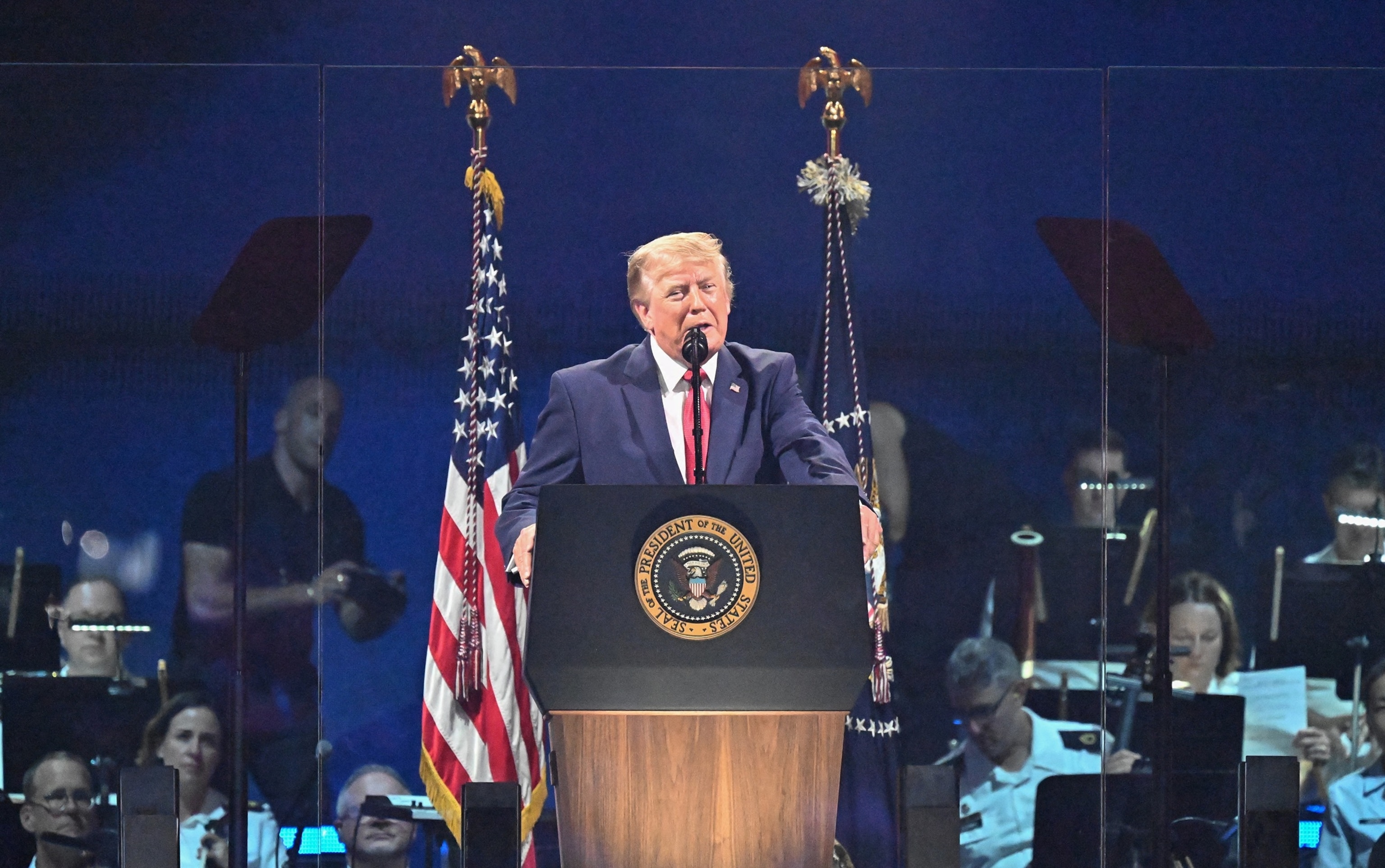 PHOTO: US-POLITICS-ANNIVERSARY-250