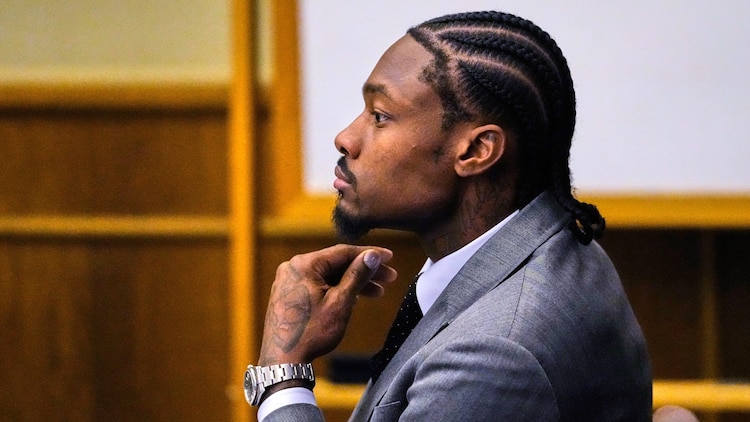 Jury finds NFL player Stefon Diggs not guilty on 2 criminal counts - ABC  News