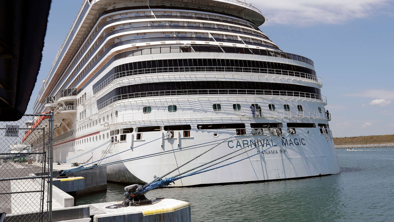 Search suspended for man who fell overboard from Carnival cruise ship