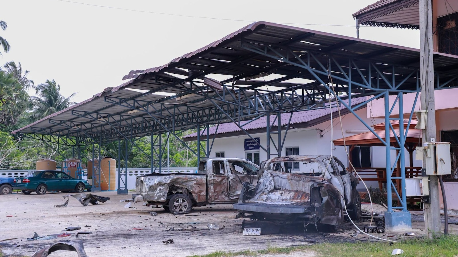 Thai PM Meets with Security Chiefs Over Coordinated Attacks in Southern Provinces