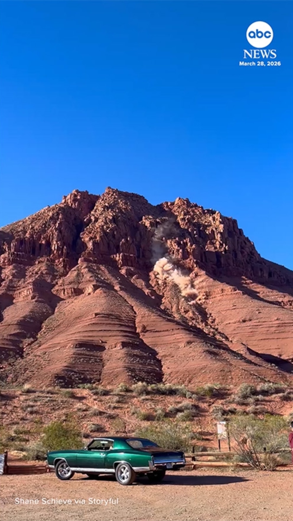 Video Rockslide steals the show at Utah wedding photoshoot