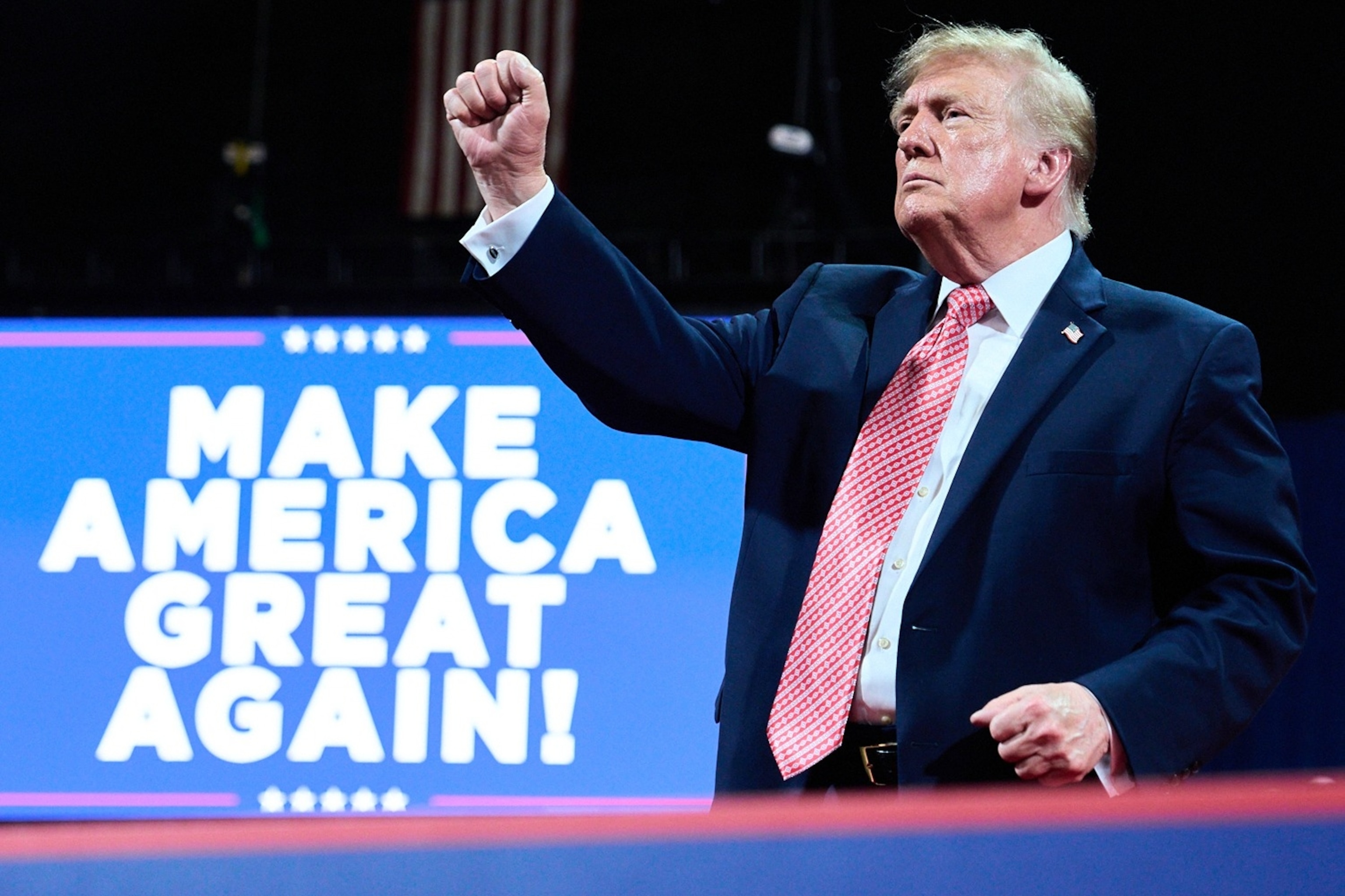 PHOTO: Trump