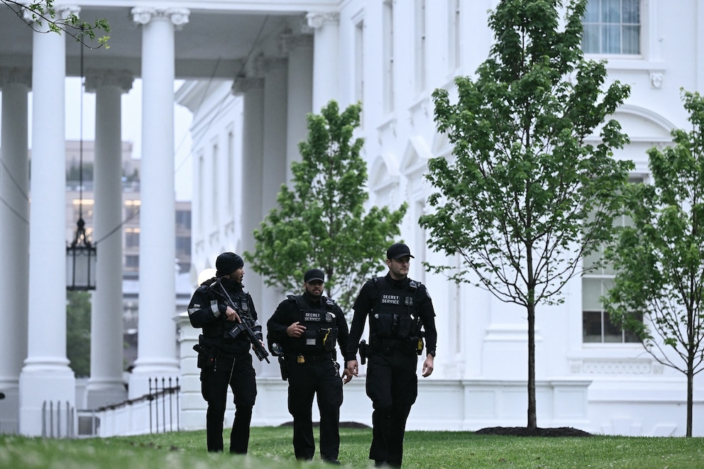 PHOTO: US-POLITICS-CRIME-WHITE HOUSE