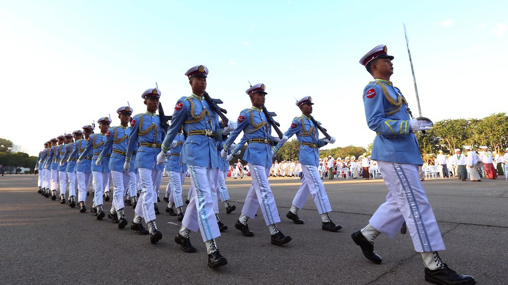 Myanmar's military government pardons 10,000 prisoners to mark Independence Day