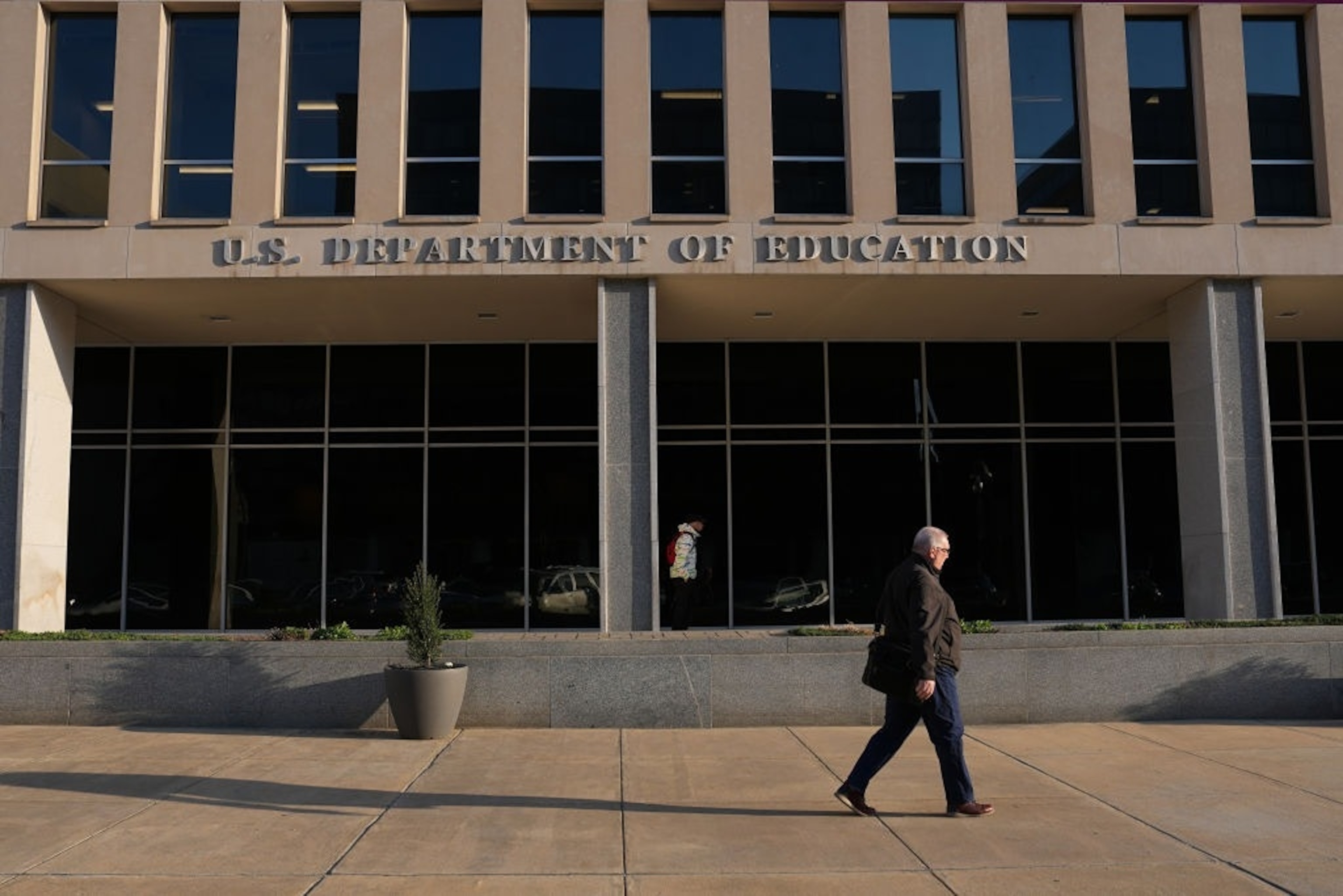 PHOTO: Trump To Reportedly Sign Executive Order Intending To Abolish Education Department