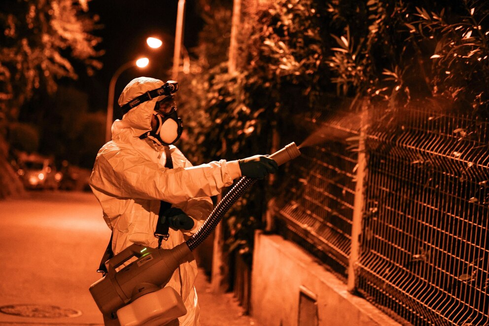 PHOTO: FRANCE-HEALTH-VIRUS-ANIMALS