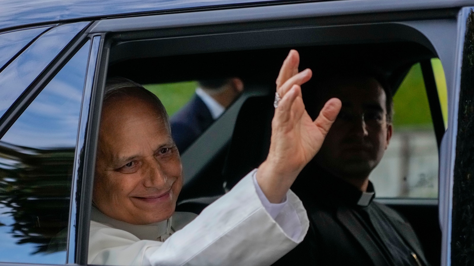 Pope Leo returns to the Vatican 4 days after lung cancer surgery