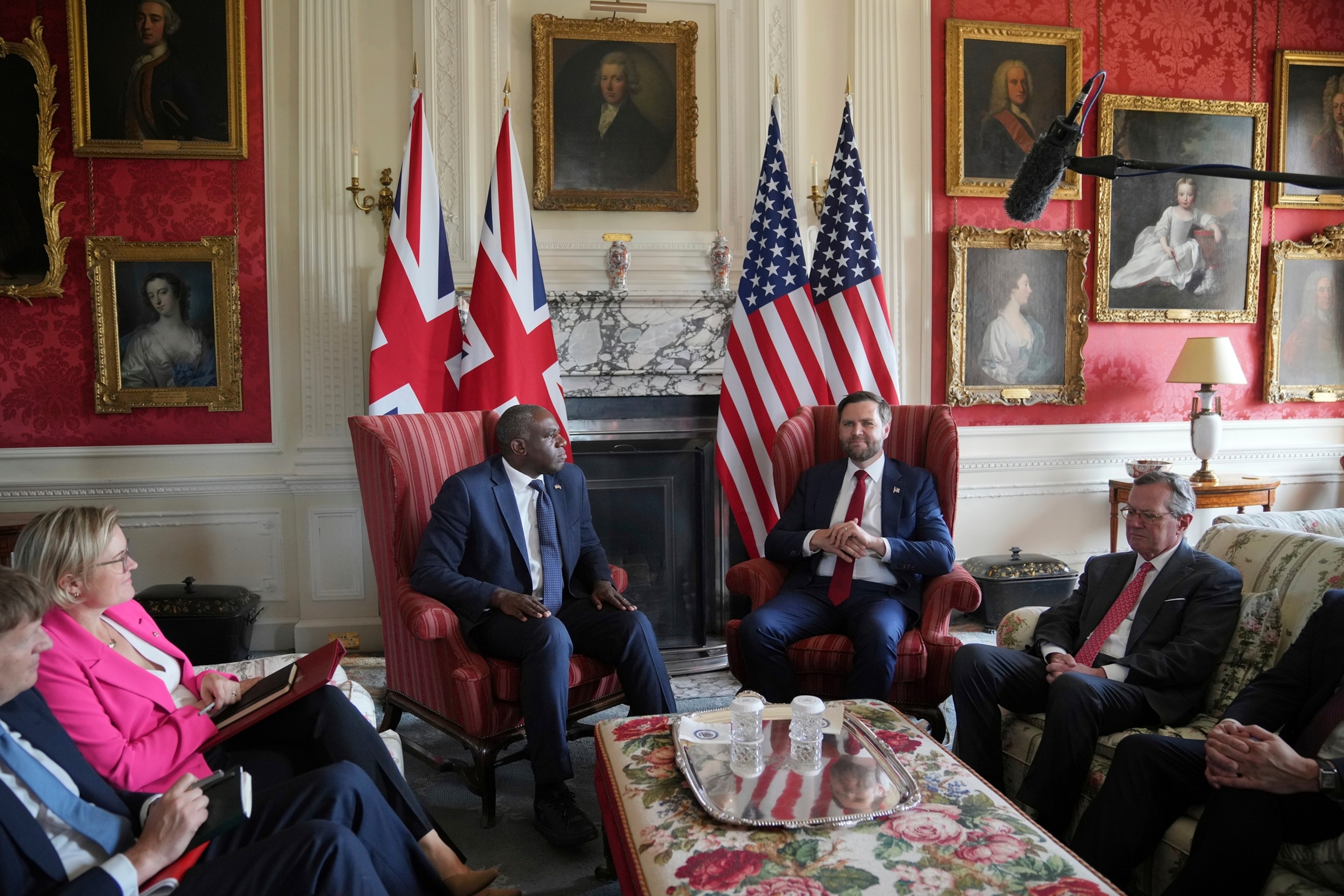Vance in UK for high-stakes diplomacy day after Trump announces Putin meeting PHOTO: Britain Vance Visit