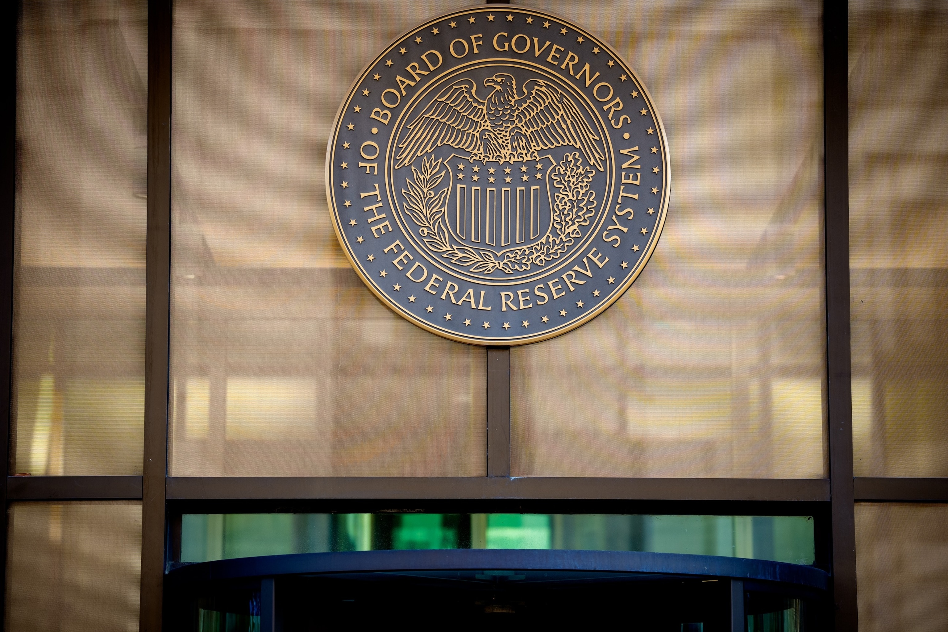 Divided Fed set to announce decision on interest rates Divided Fed set to announce decision on interest rates