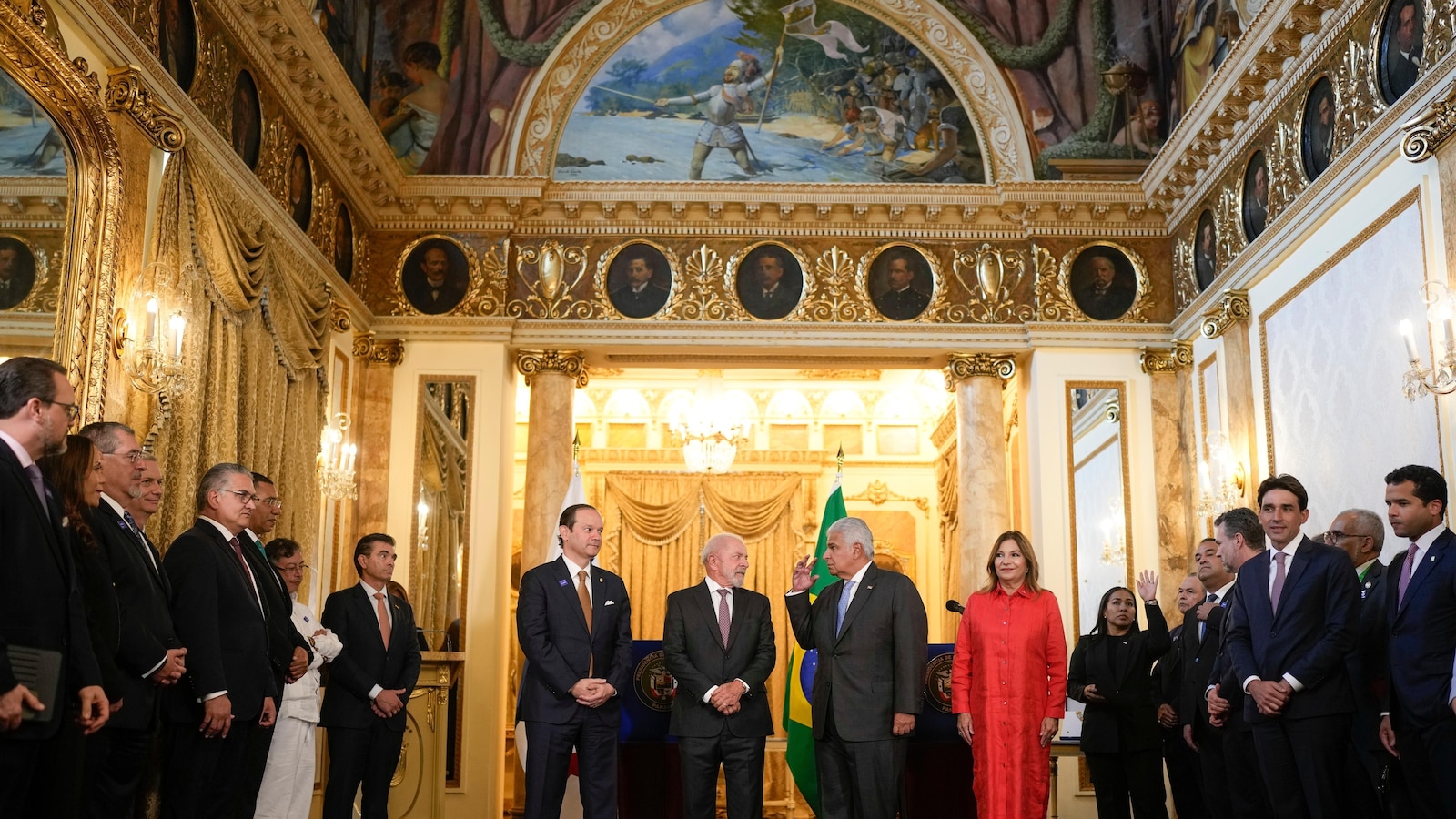 Лидерите на Латинска Америка се събраха на форум за развитие