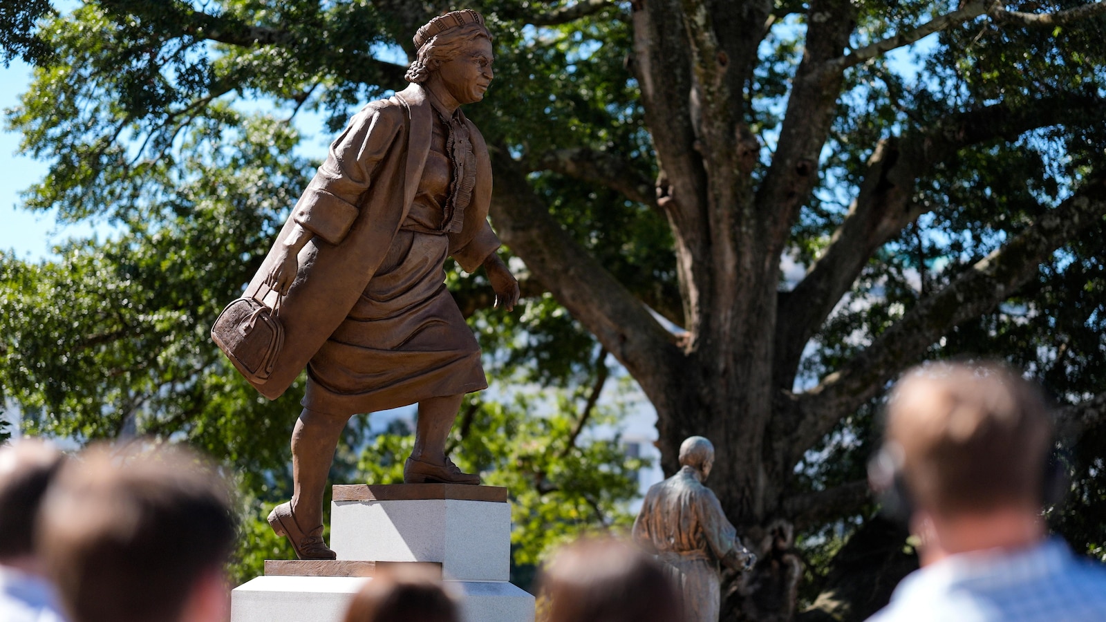 Rosa Parks and Helen Keller statues unveiled at the Alabama Capitol