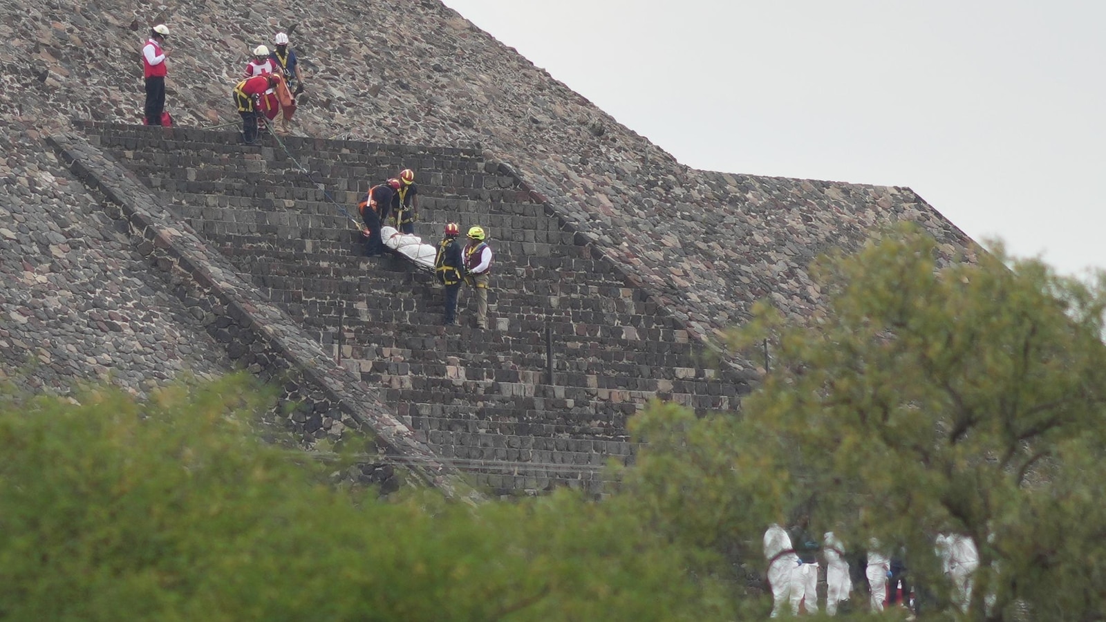 Mexico's famous Teotihuacan pyramids are closed after gunman opens fire on tourists