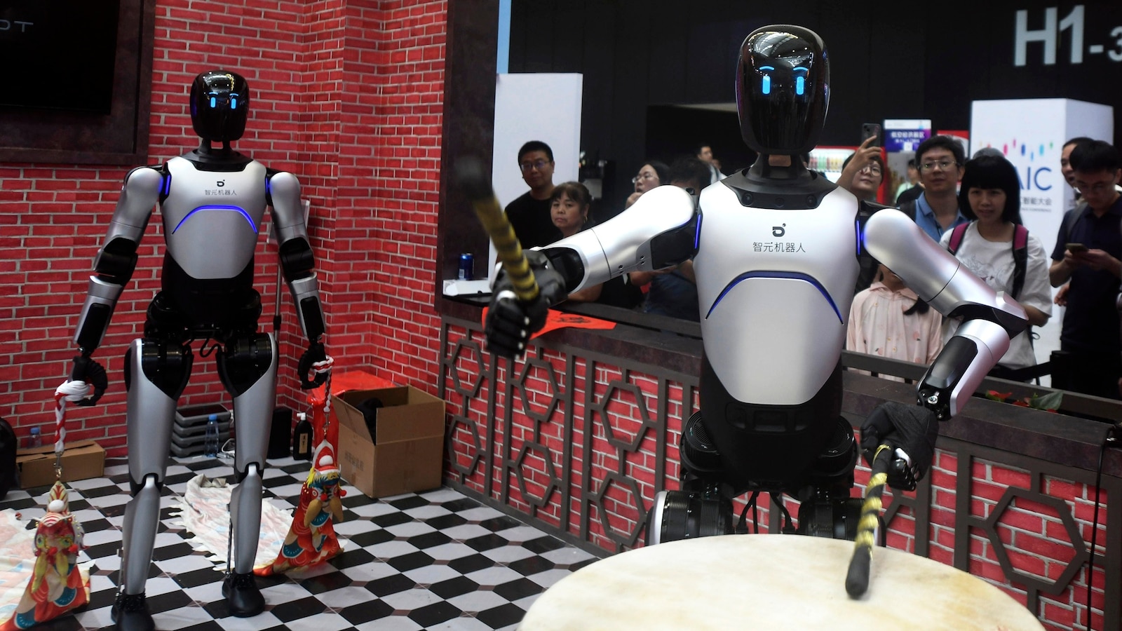 Meet the humanoid robot that just set a new world walking record