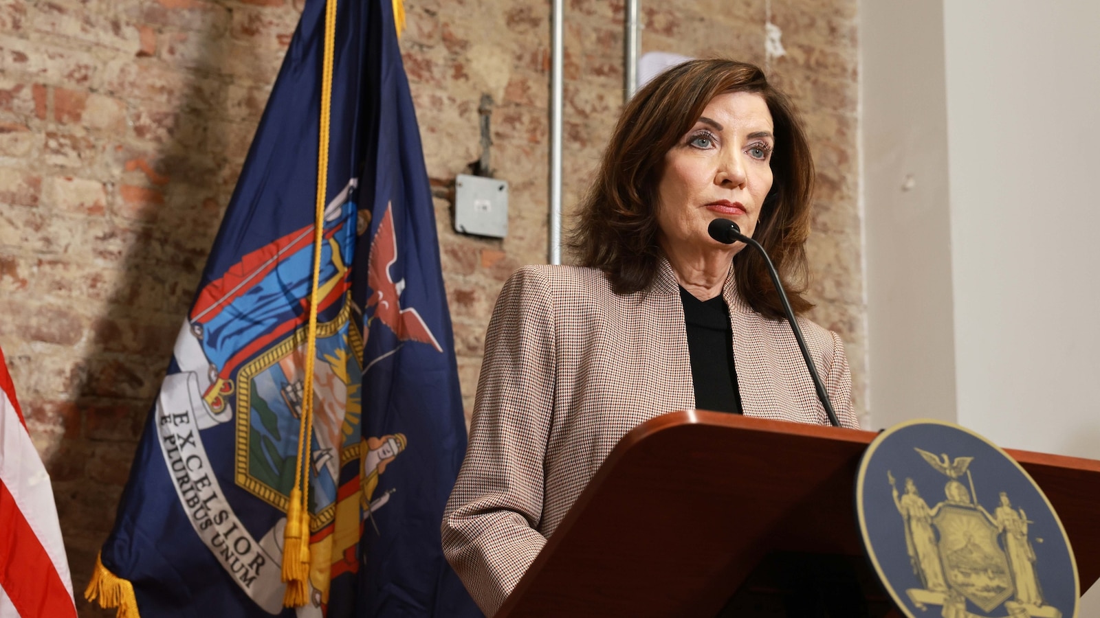 New York Gov. Kathy Hochul on Tuesday called for an outside investigation into Cornell University’s campus culture and its response to allegations by an unidentified female former student that she was raped by several men at a fraternity there in 2024.