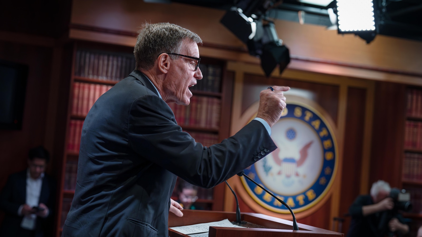 Top Intel Democrat rips Trump administration over exclusion from boat strike briefing