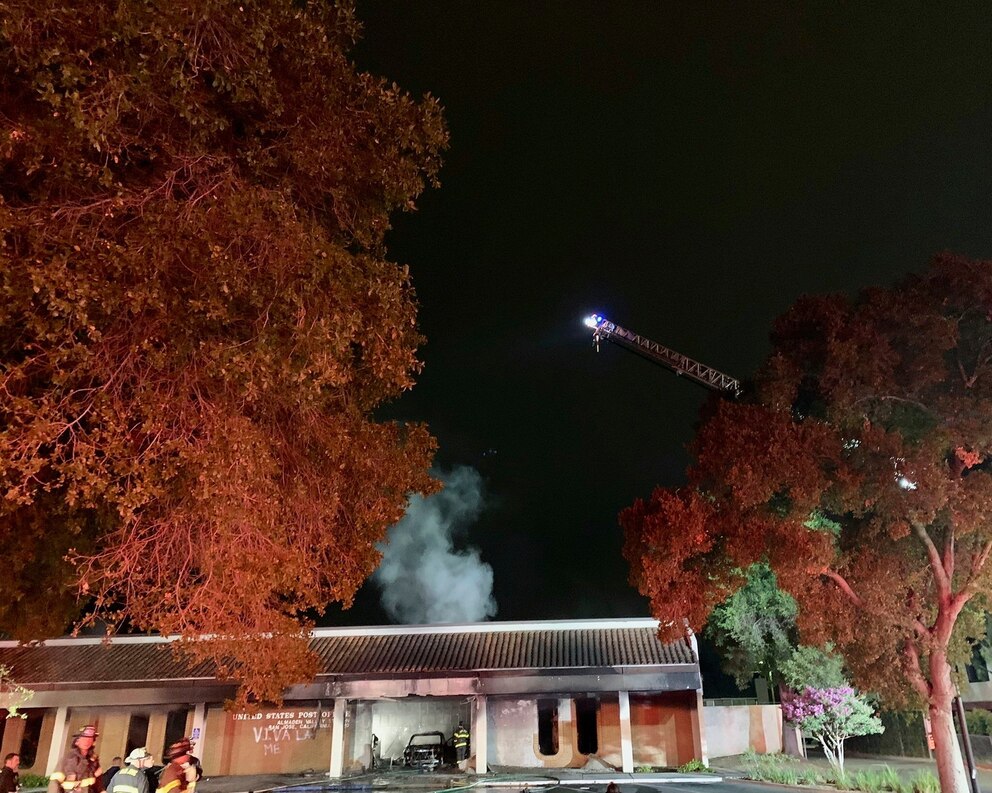 PHOTO: California Post Office Fire