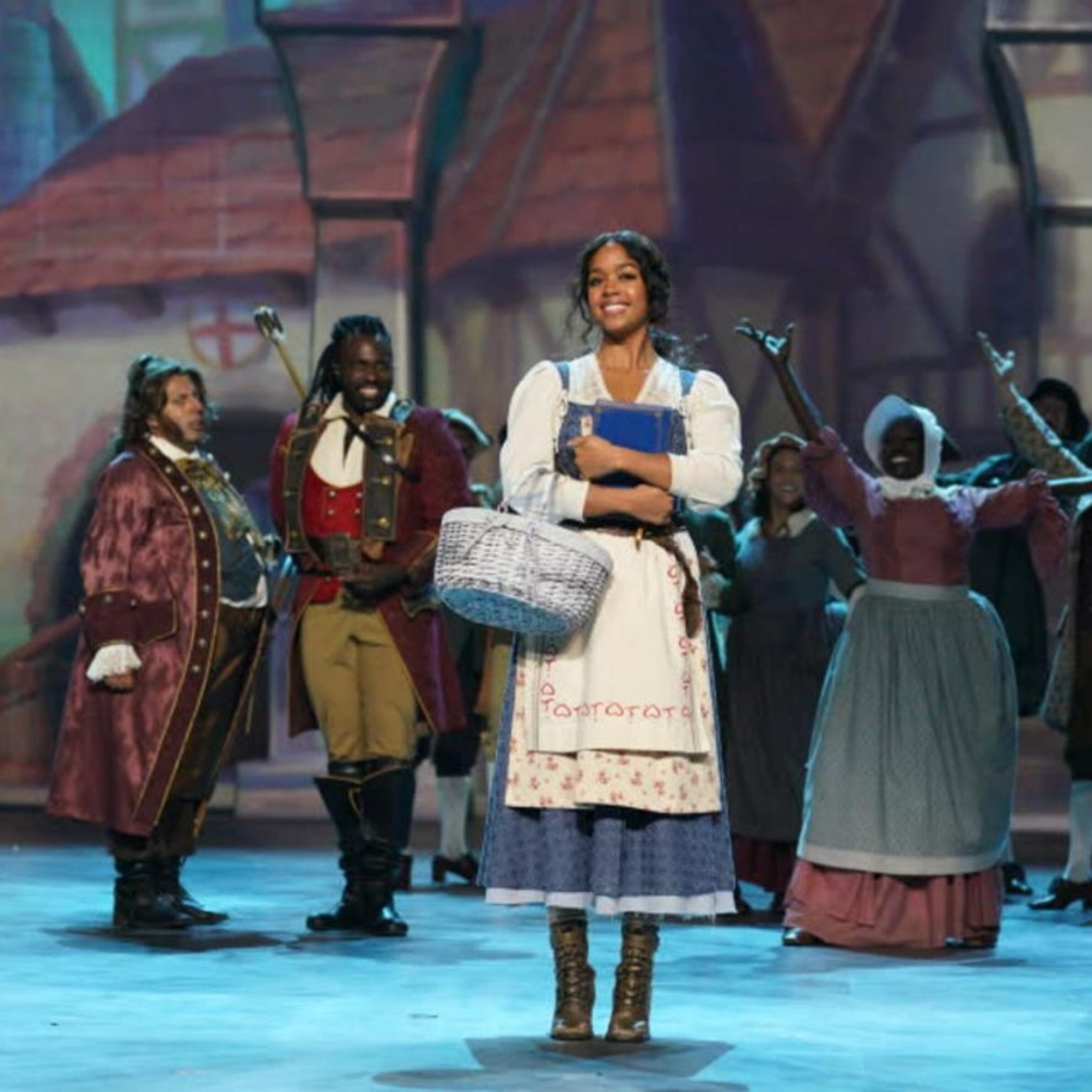221214_gma3_beauty_beast_hpMai