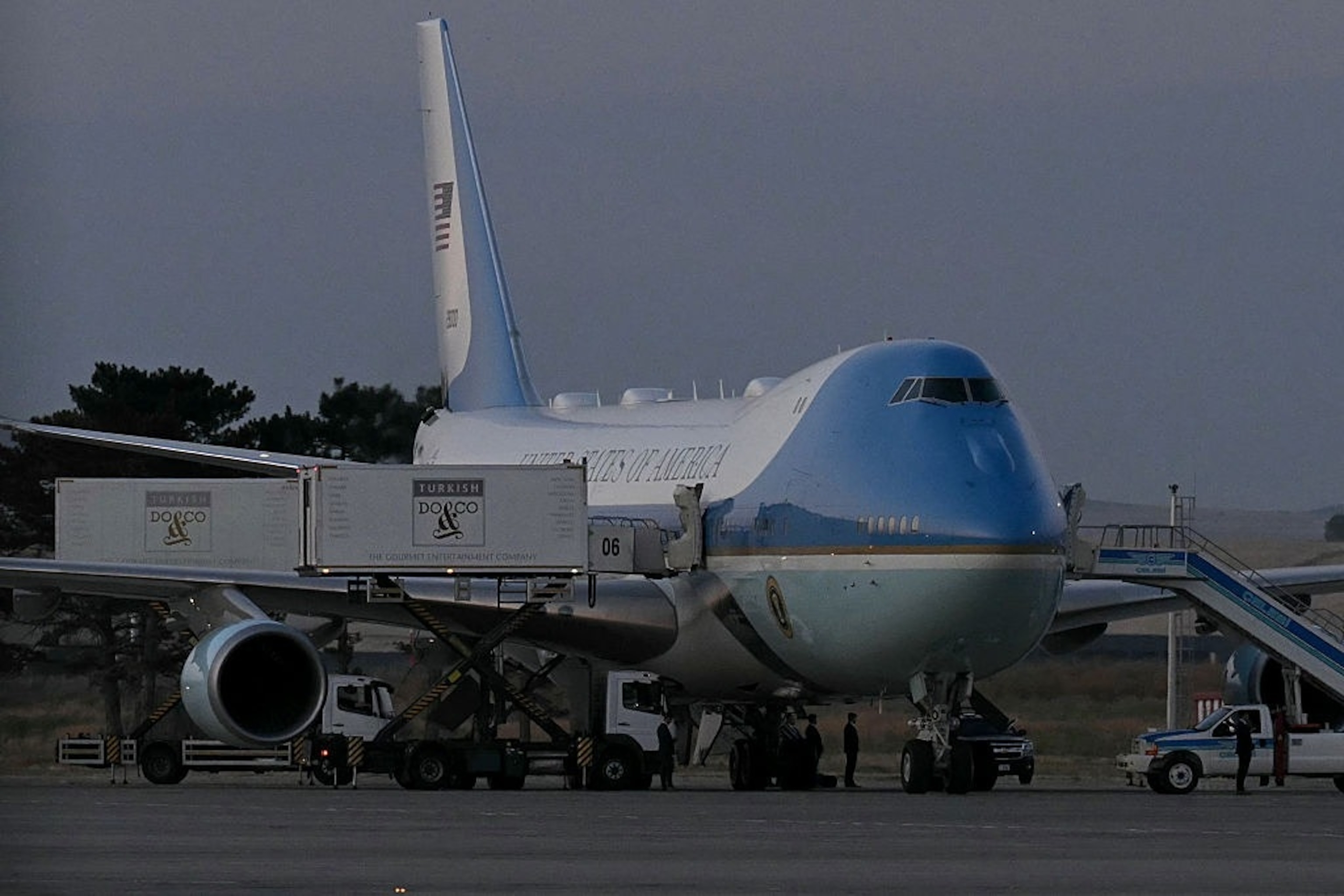 Trump reportedly used catering truck to sneak off Air Force One amid Iranian threats