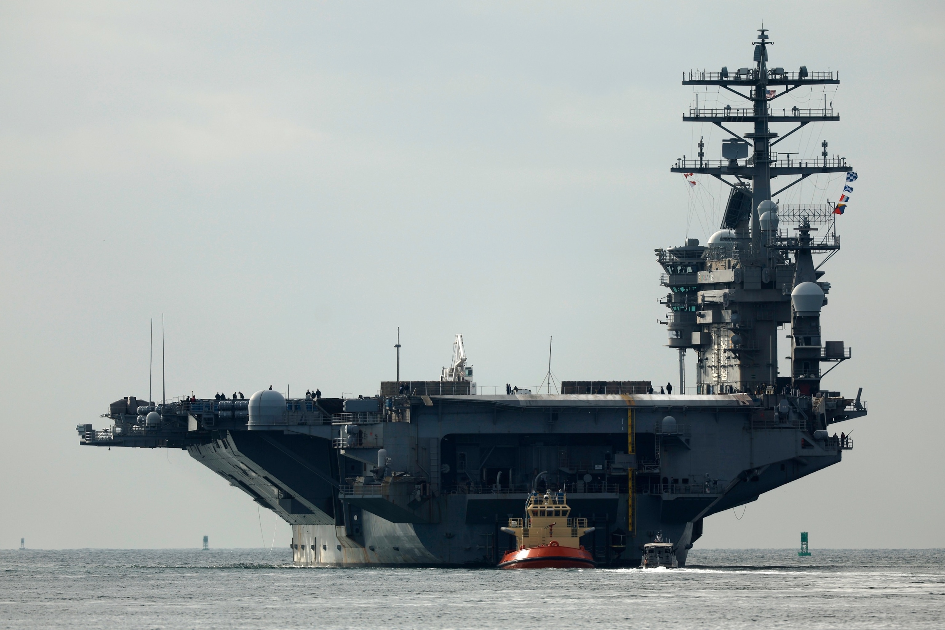 PHOTO: U.S Navy Aircraft Carrier USS Nimitz