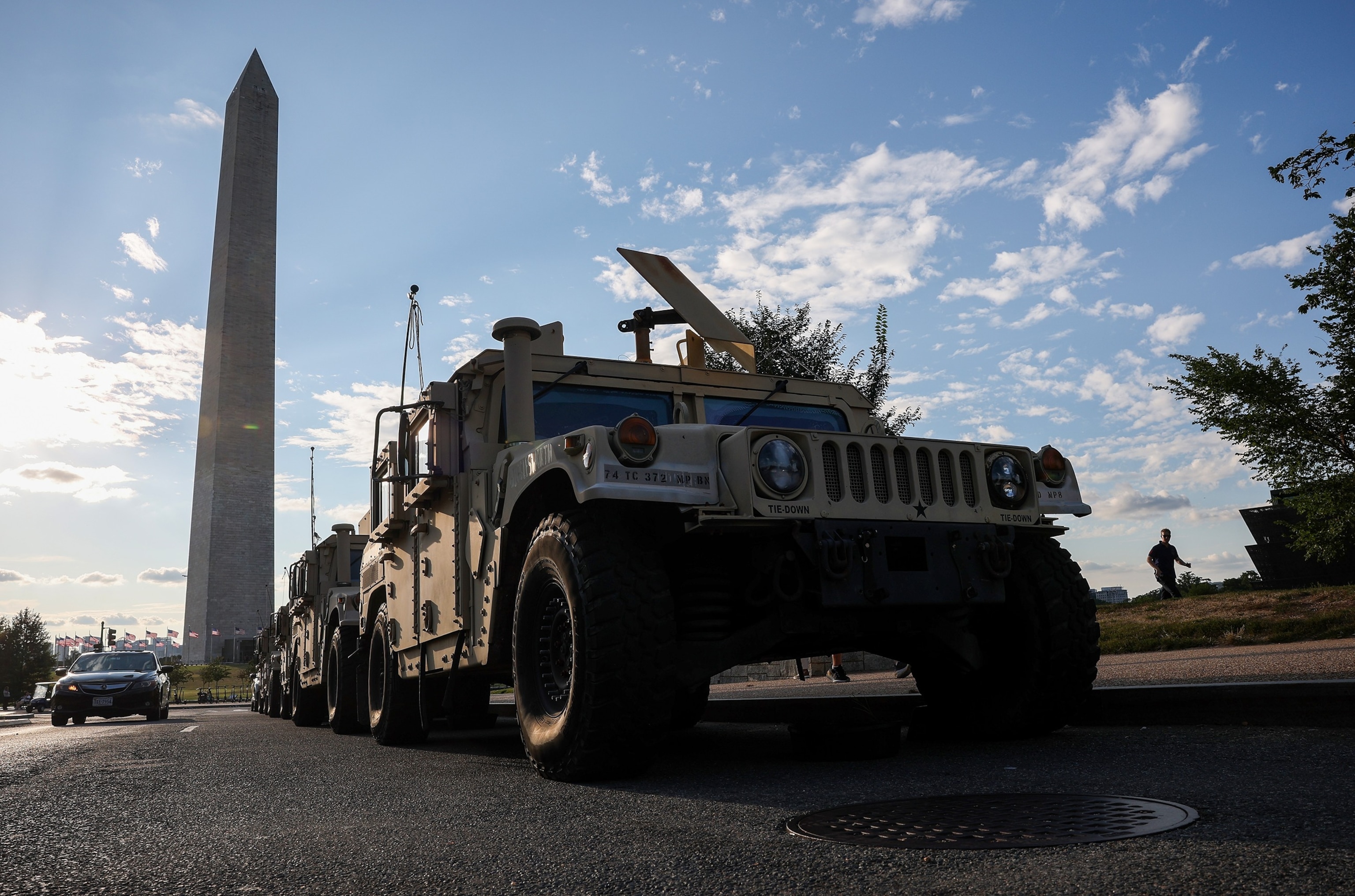 National Guard troops told to maintain presence near National Mall as part of Trump’s anti-crime mission PHOTO: Trump Increases Federal Law Enforcement Presence, Deploys National Guard In Nation's Capital