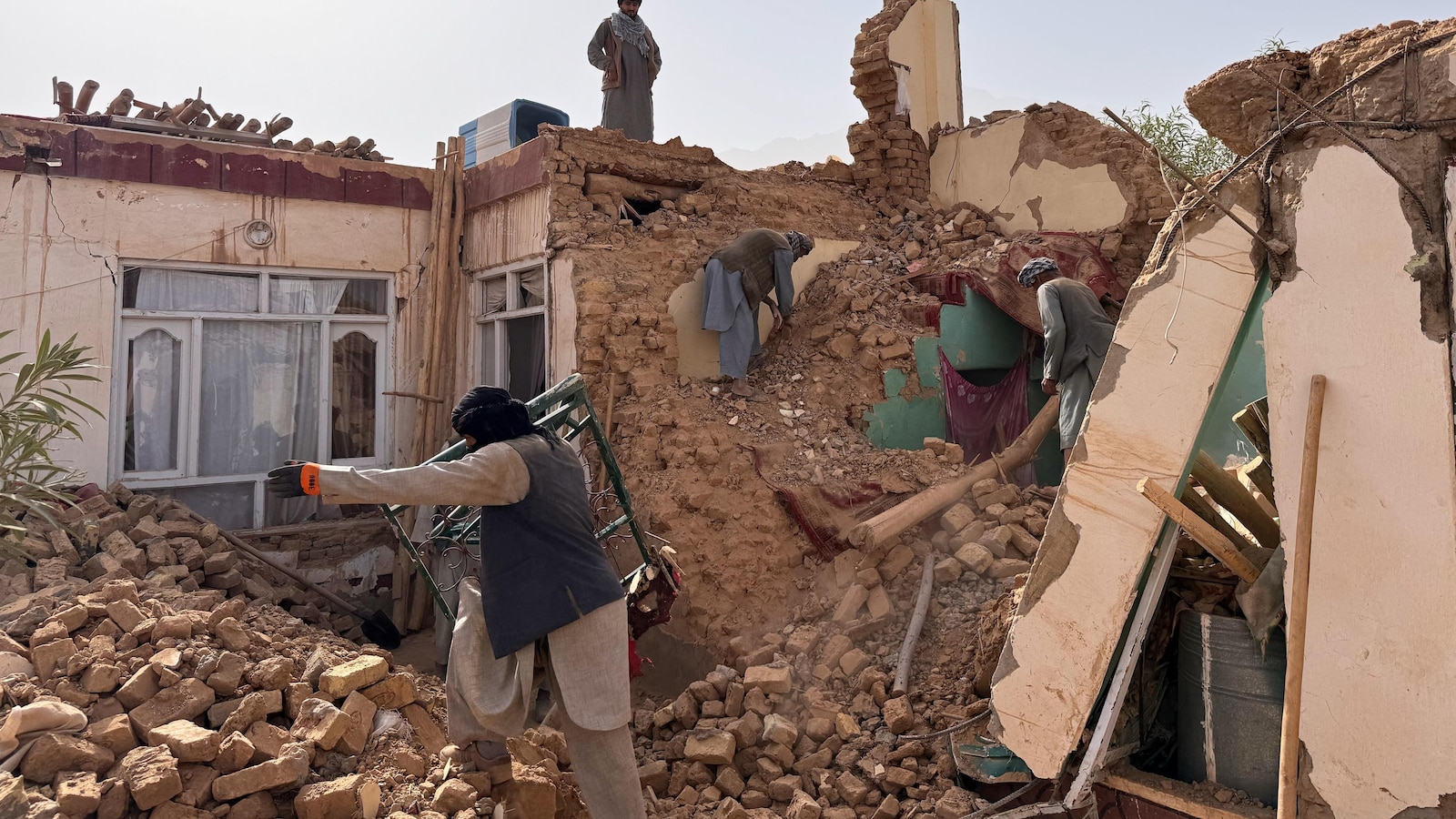 Powerful 6.3 earthquake hits northern Afghanistan, killing 20 and injuring hundreds Powerful 6.3 earthquake hits northern Afghanistan, killing 20 and injuring hundreds