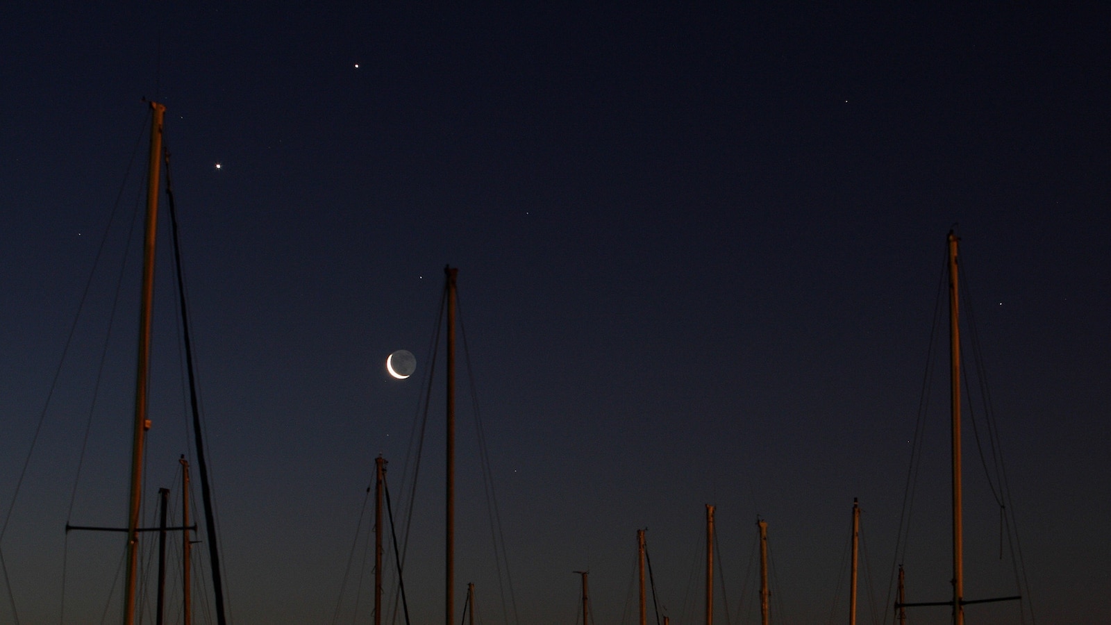 Rare parade of planets to align in night sky, NASA says